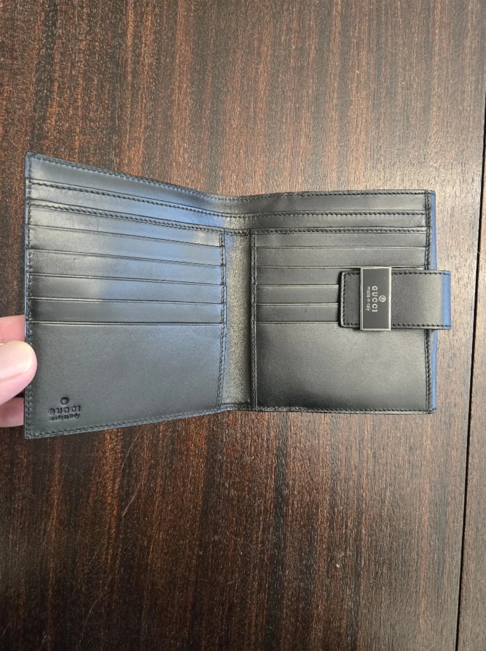 Gucci Two-Tone Men’s Card & Key Holder Wallet in Beige and Black